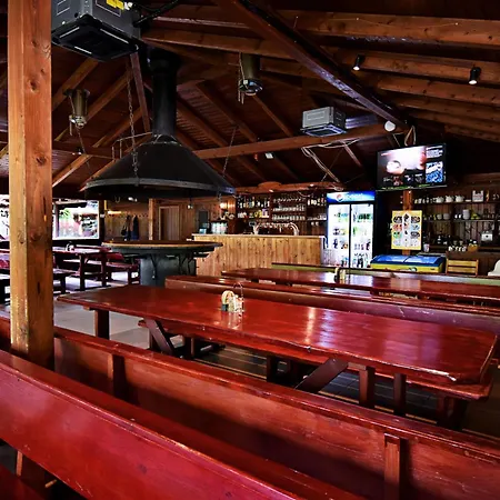 Апартаменты & Sazavsky Ostrov *