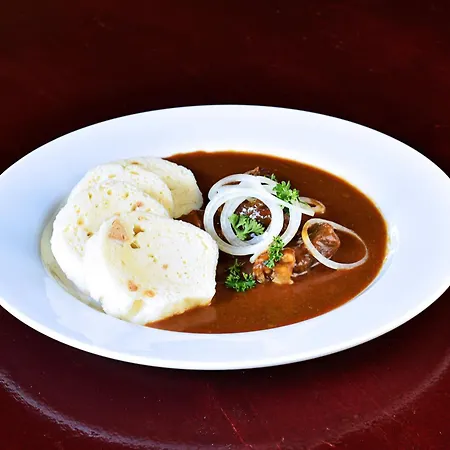 & Sazavsky Ostrov Апартаменты Сазава